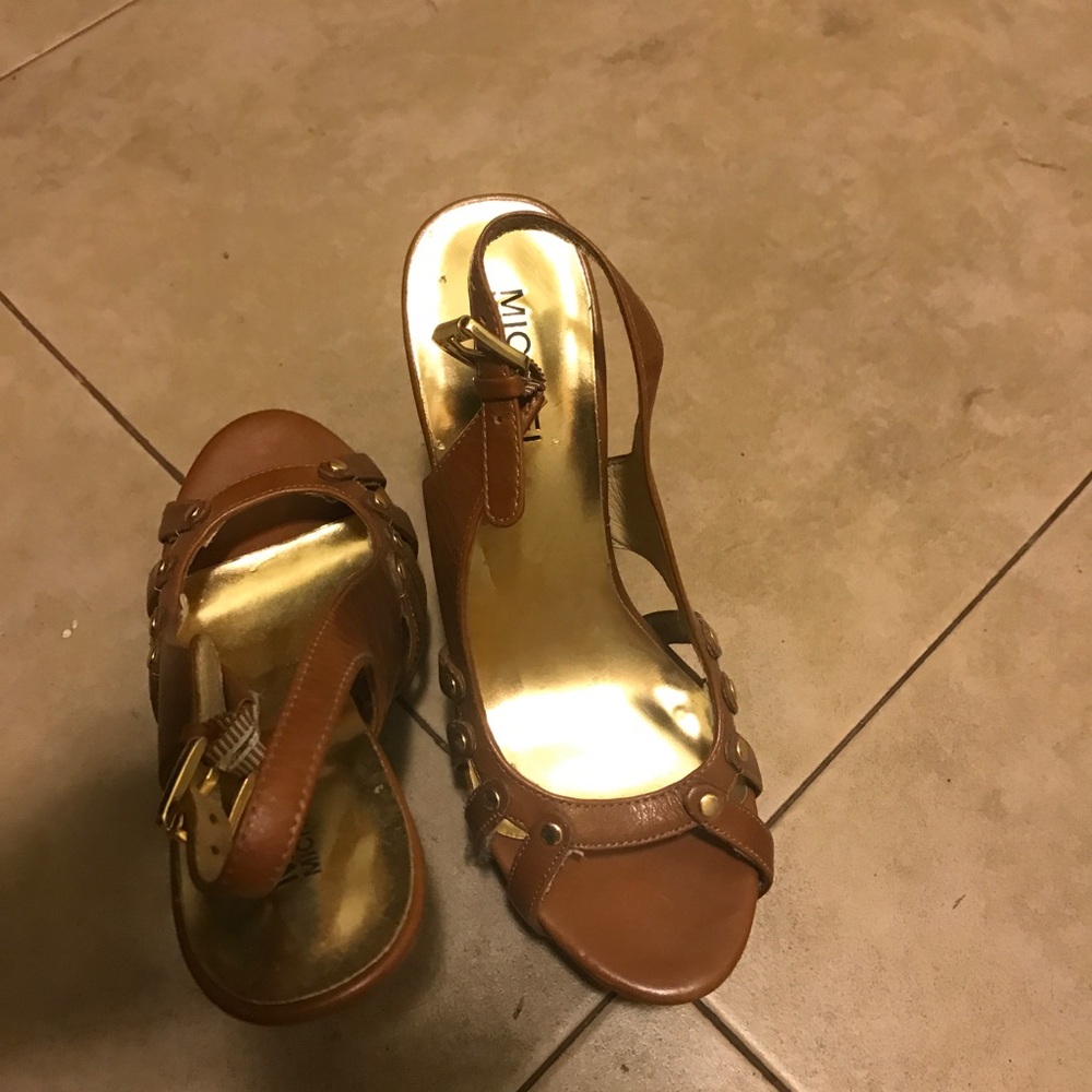 Pre-Owned MK HEELS, Excellent Condition